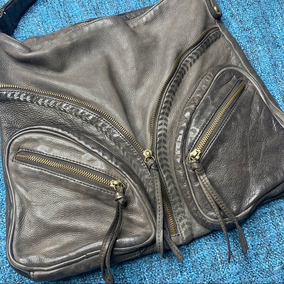 CZ Falconer Geniune Leather Hobo Shoulder Bag - Picture 2 of 7